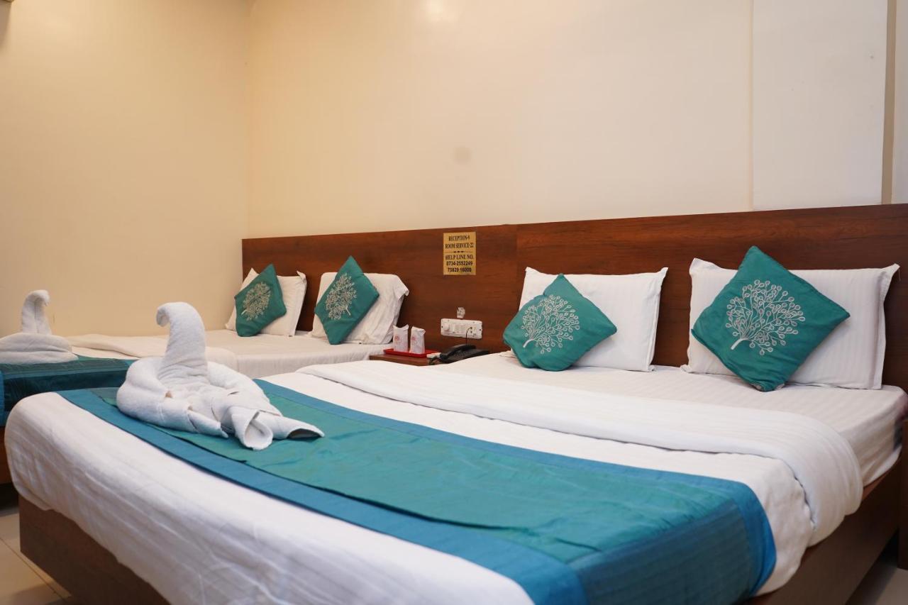 Hotel Satyug Удджайн Экстерьер фото
