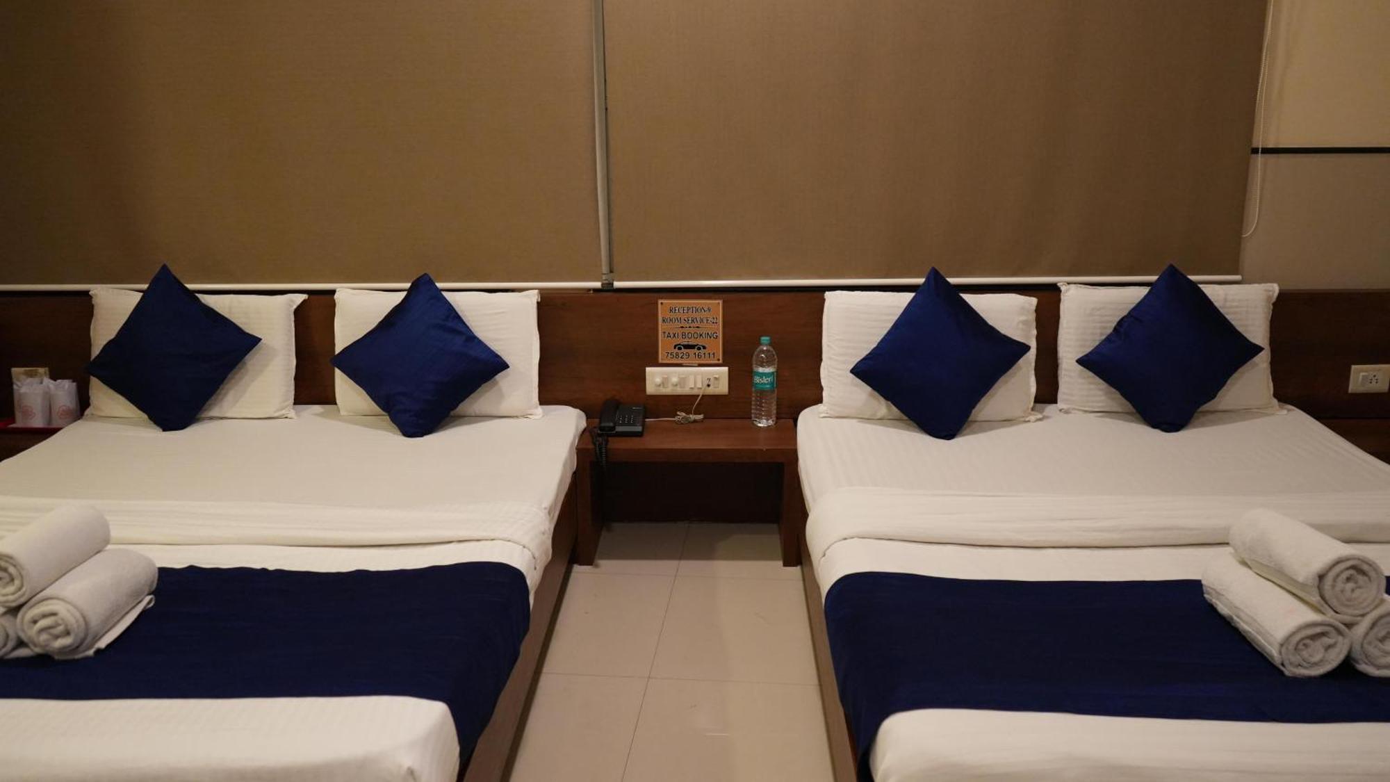 Hotel Satyug Удджайн Экстерьер фото