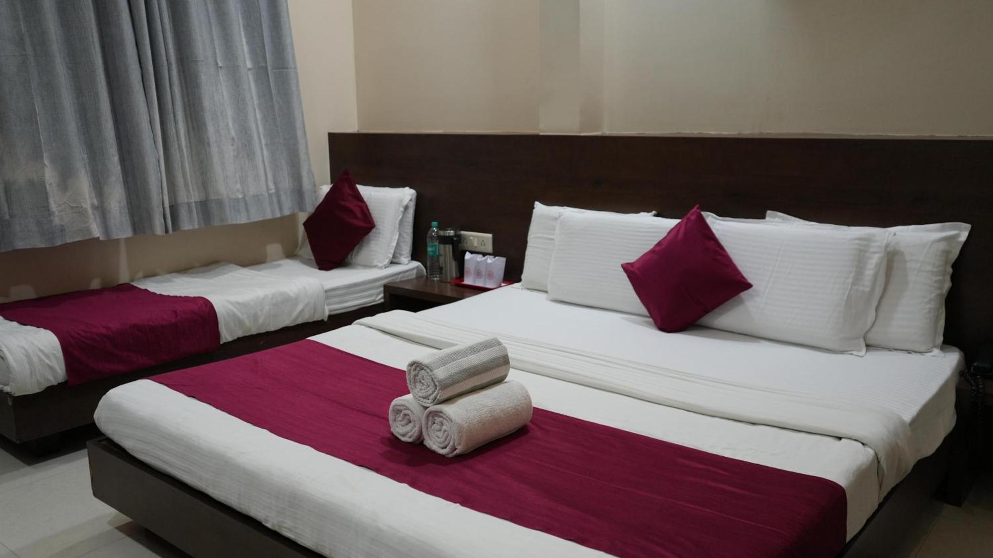 Hotel Satyug Удджайн Экстерьер фото